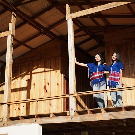Por Joi ,Por Dee House Albergue Chiang Mai Exterior foto