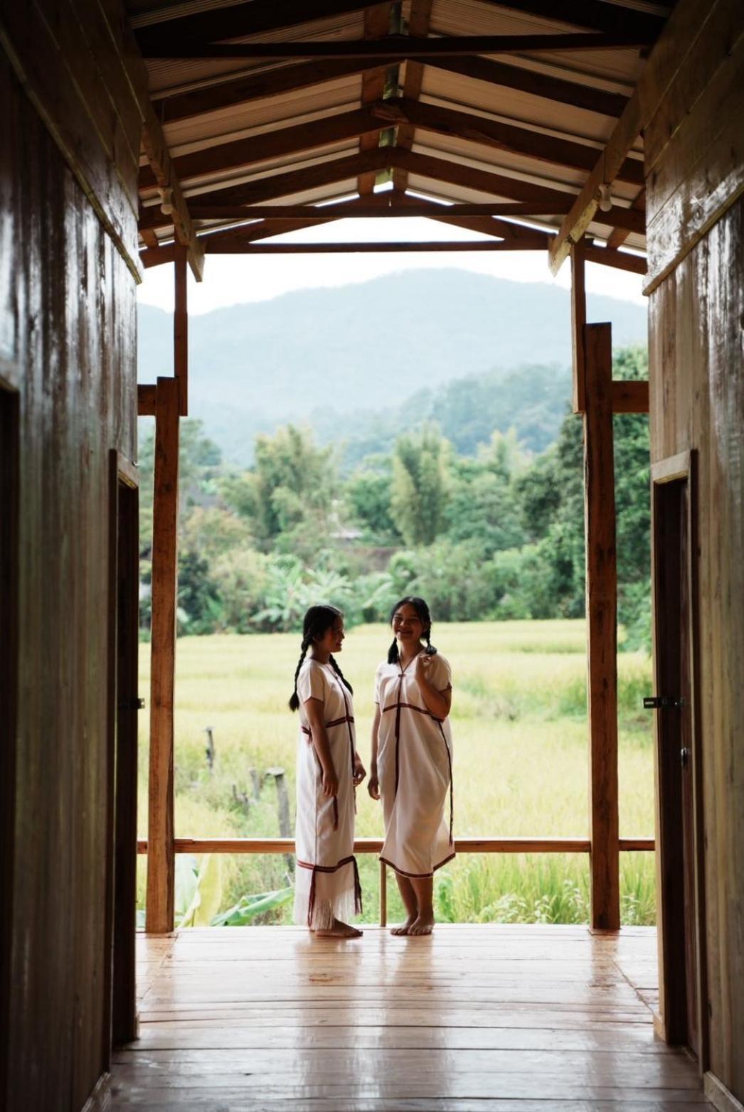 Por Joi ,Por Dee House Albergue Chiang Mai Exterior foto