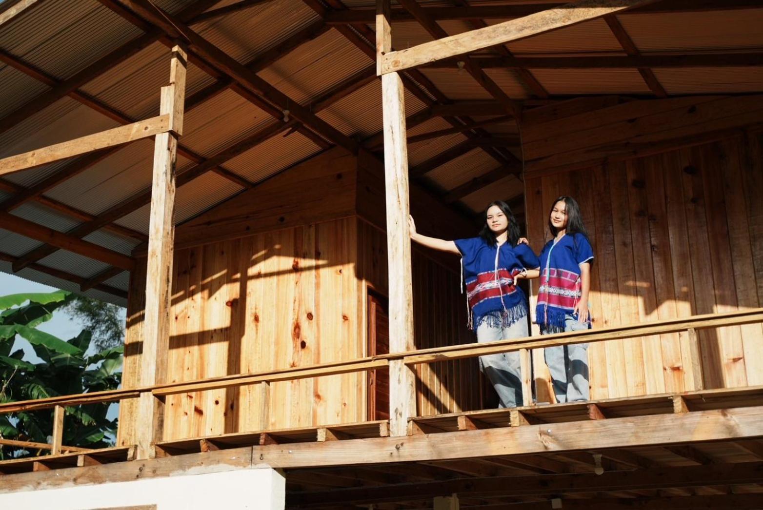 Por Joi ,Por Dee House Albergue Chiang Mai Exterior foto